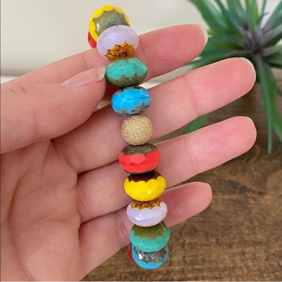 Stunning Stretchy Colorful Beaded Bracelet - Picture 2 of 6